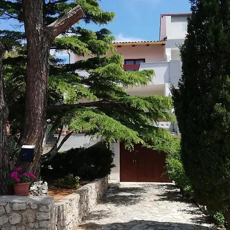 Apartament 13 Primorska Ulica *